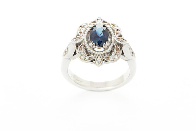 Altin Jewellers Gallery 6 30