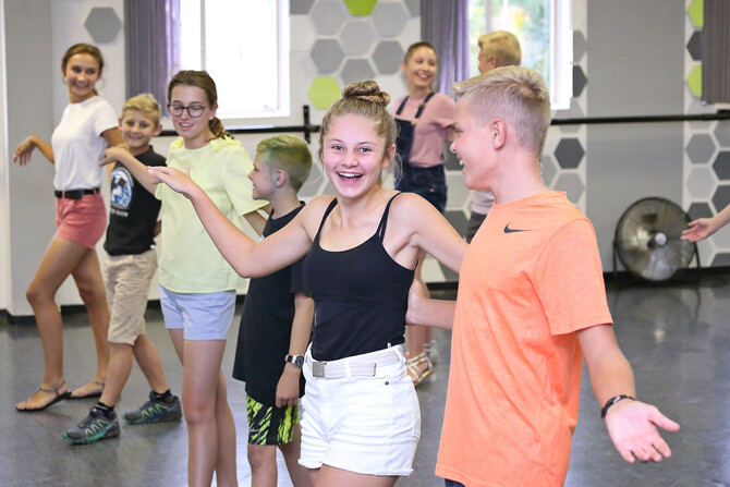 Modern Jive Dance Club 22