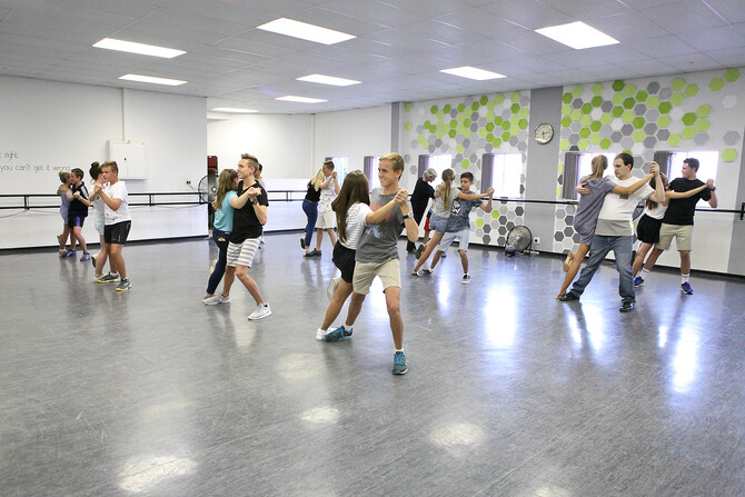 Modern Jive Dance Club 25