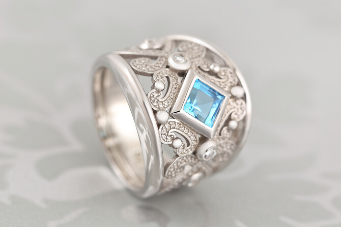 Carat Jewellers Gallery 3 34